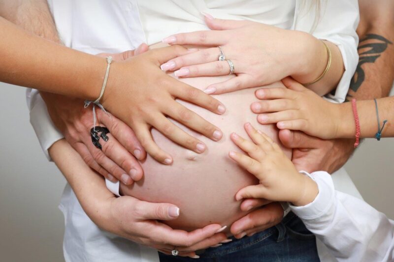 Shooting photo Yvelines cadeau naissance grossesse bébé famille