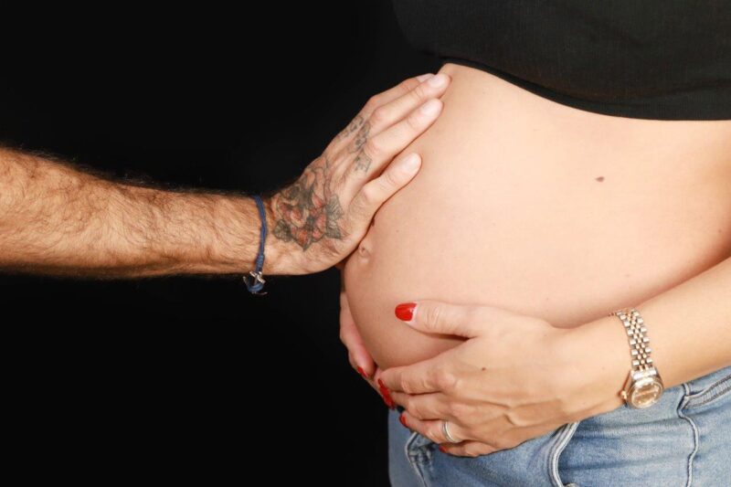 Photographe Yvelines. Photographe 78. Photographe grossesse. Photographe naissance. Photographe bébé. Séance photo femme enceinte. Shooting photo famille.