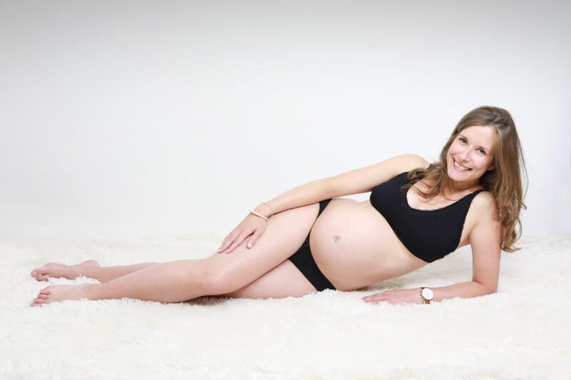 Photographe Yvelines. Photographe 78. Photographe grossesse. Photographe naissance. Photographe bébé. Séance photo femme enceinte. Shooting photo famille.