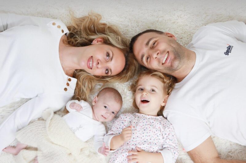 Photographe Yvelines. Photographe 78. Photographe grossesse. Photographe naissance. Photographe bébé. Séance photo femme enceinte. Shooting photo famille.