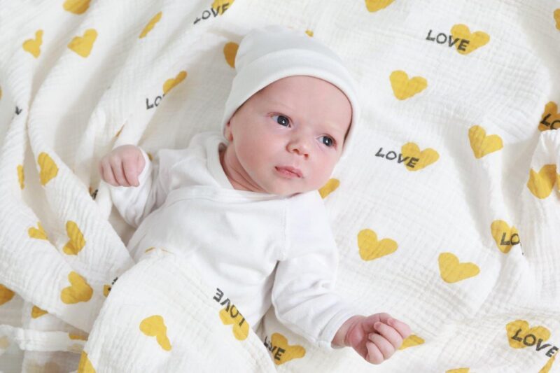 Shooting photo Yvelines cadeau naissance grossesse bébé famille