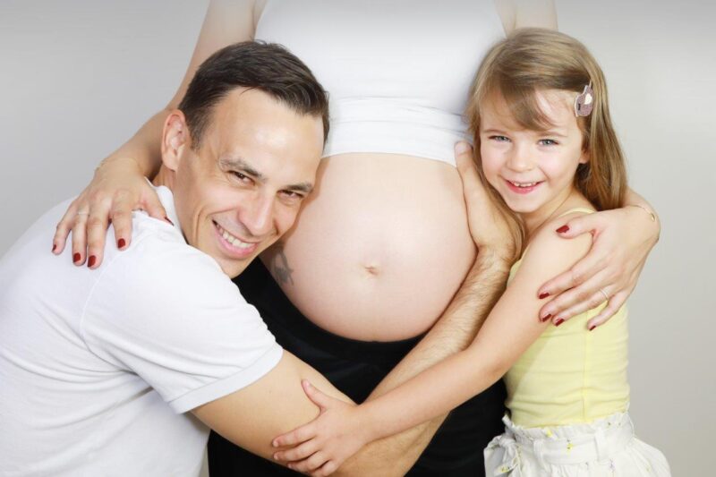 Photographe Yvelines. Photographe 78. Photographe grossesse. Photographe naissance. Photographe bébé. Séance photo femme enceinte. Shooting photo famille.