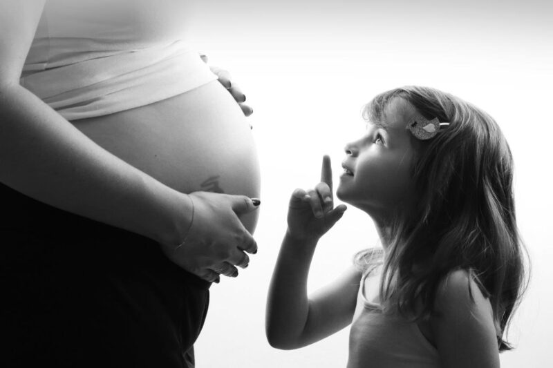 Photographe Yvelines. Photographe 78. Photographe grossesse. Photographe naissance. Photographe bébé. Séance photo femme enceinte. Shooting photo famille.