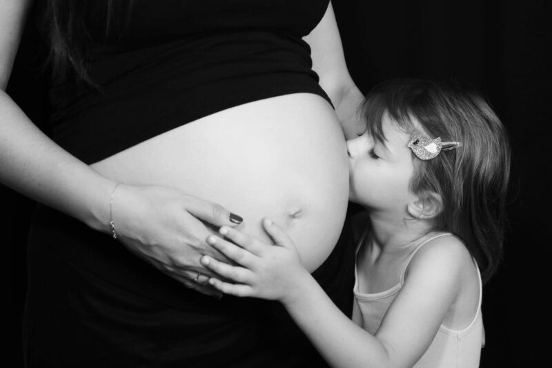 Photographe Yvelines. Photographe 78. Photographe grossesse. Photographe naissance. Photographe bébé. Séance photo femme enceinte. Shooting photo famille.