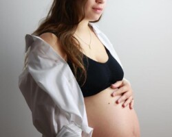 Photographe Yvelines. Photographe grossesse Yvelines. Shooting photo Yvelines. Photographe bébé Yvelines.